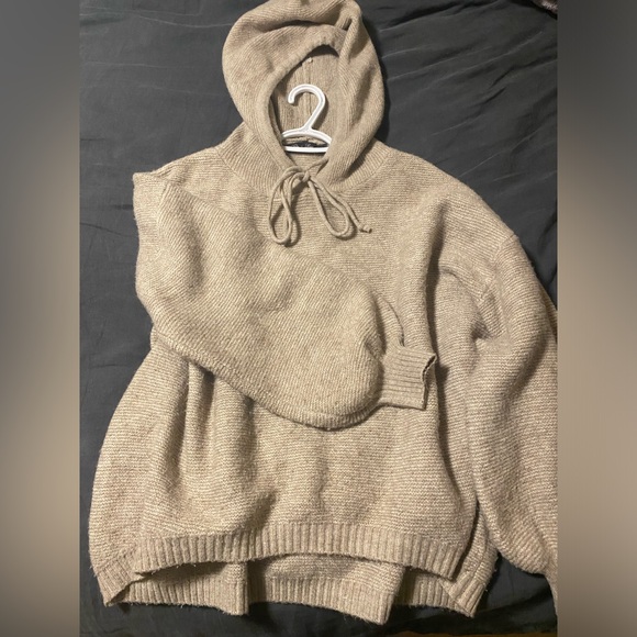 Comfy Sweater for Fall! - Picture 3 of 4